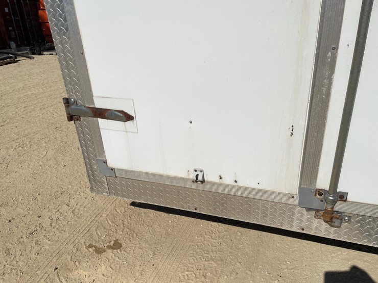 #412-•-2012-middlebury-16'-enclosed-trailer-(has-wi-title)-image-24