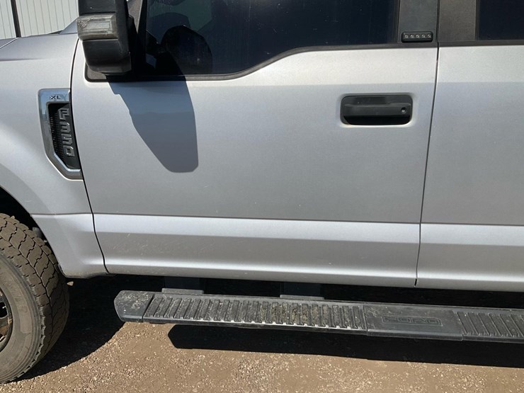 2017-ford-f350-image-21
