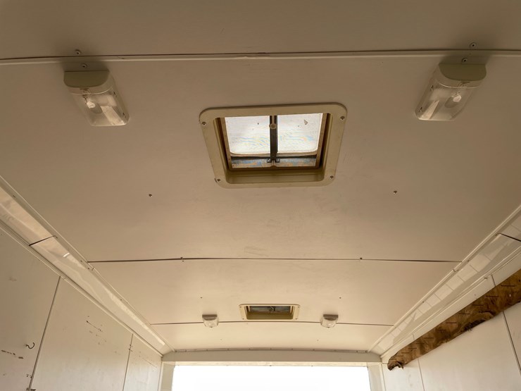 #412-•-2012-middlebury-16'-enclosed-trailer-(has-wi-title)-image-61