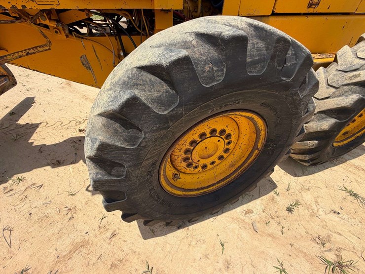1992-deere-670b-image-20