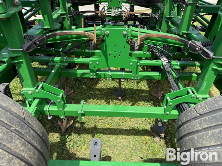 2018-john-deere-2018-image-12