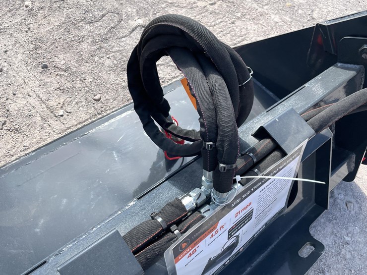 #2775-•-unused-2026-mini-skid-steer-combination-bucket-attachments-image-8