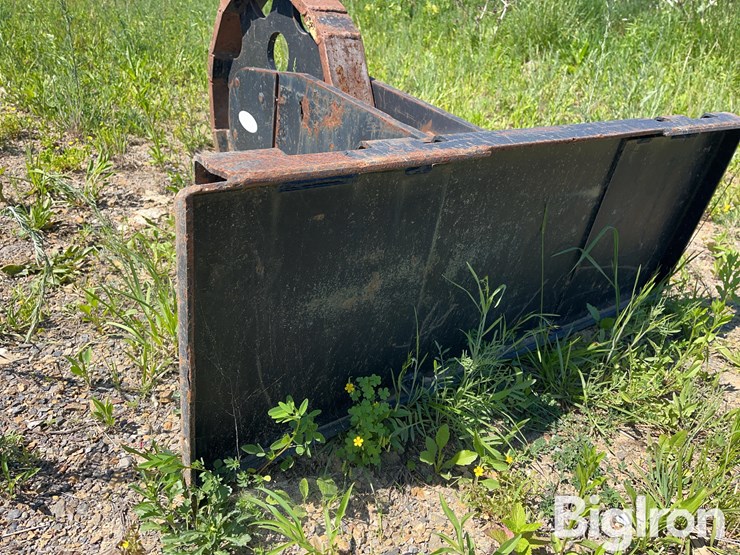 eterra-tc-04-trench-compactor-skid-steer-attachment-image-9