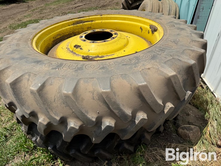 john-deere-8200-image-8