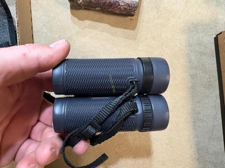 range-finder-&-binoculars-image-5