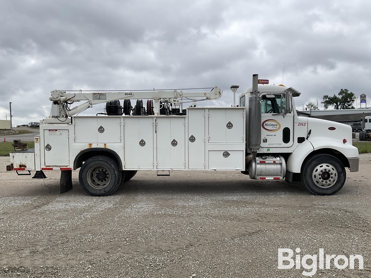 2001-peterbilt-330-image-4