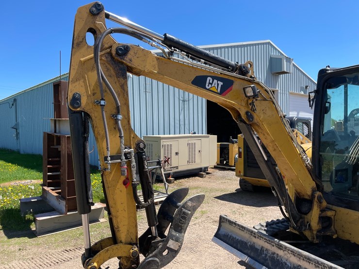 caterpillar-303.5e2-cr-image-14