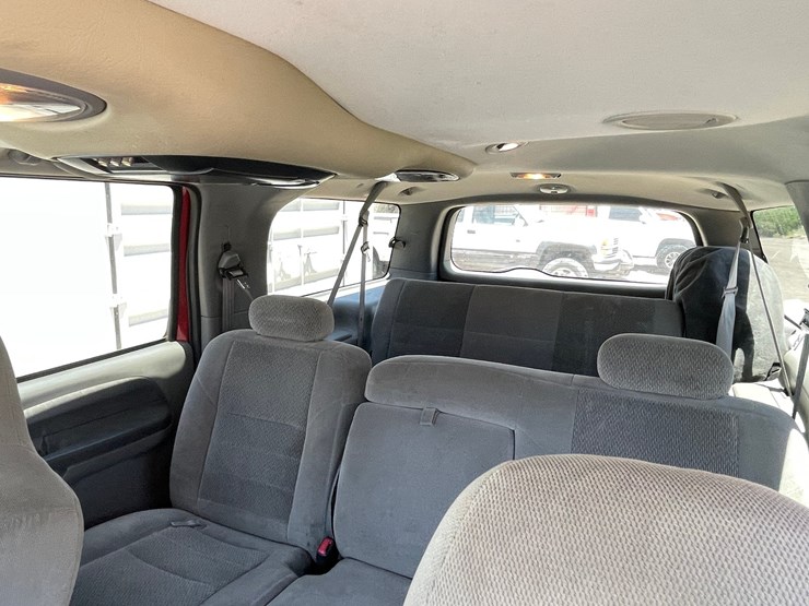 2002-ford-excursion-image-36
