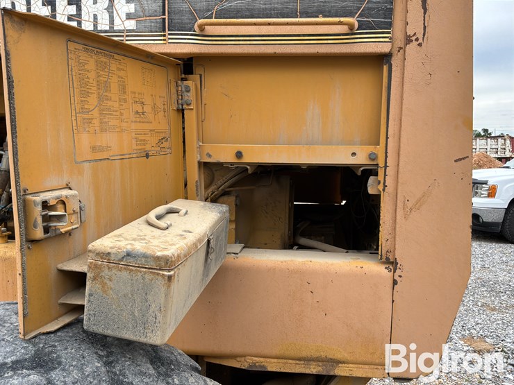 1994-deere-770bh-image-17