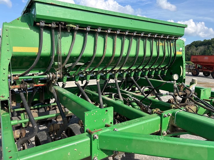 john-deere-1590-image-9