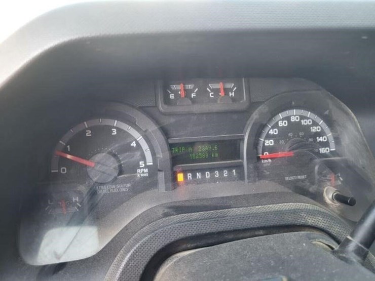 2009-ford-e450-image-14