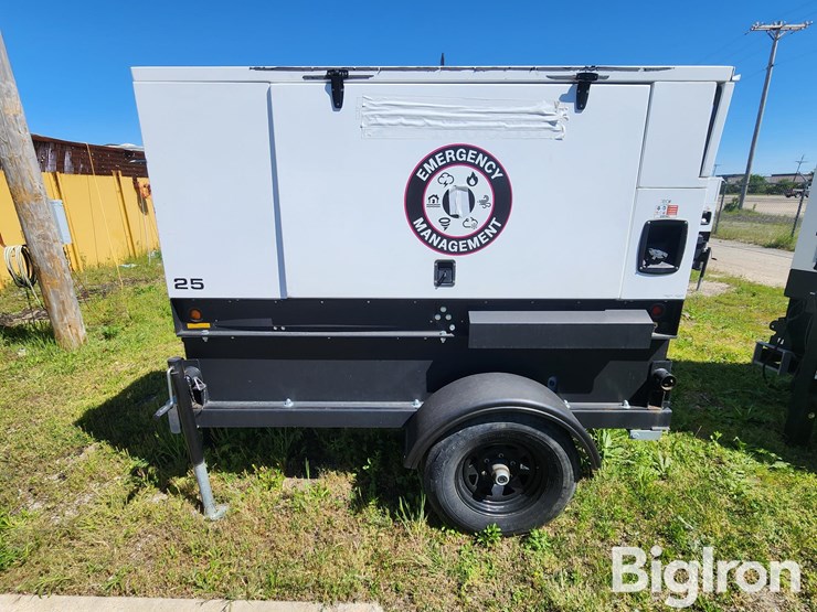2015-generac-mmg251f4-22kw-portable-generator-image-8