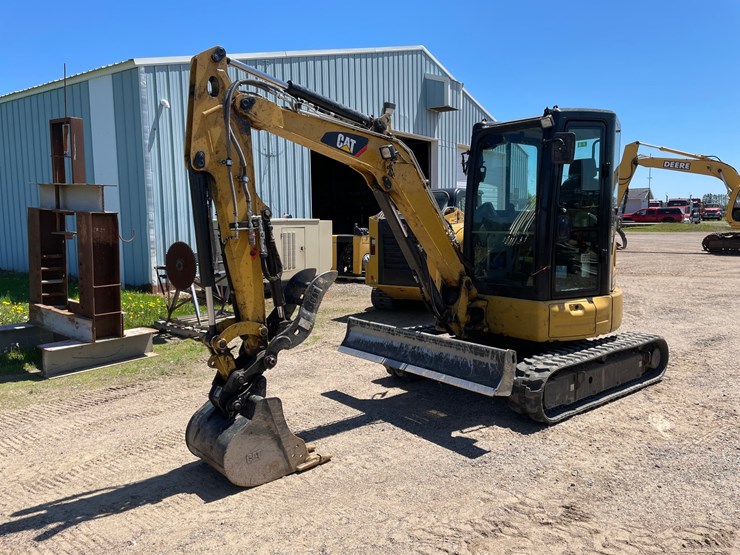 caterpillar-303.5e2-cr-image-1