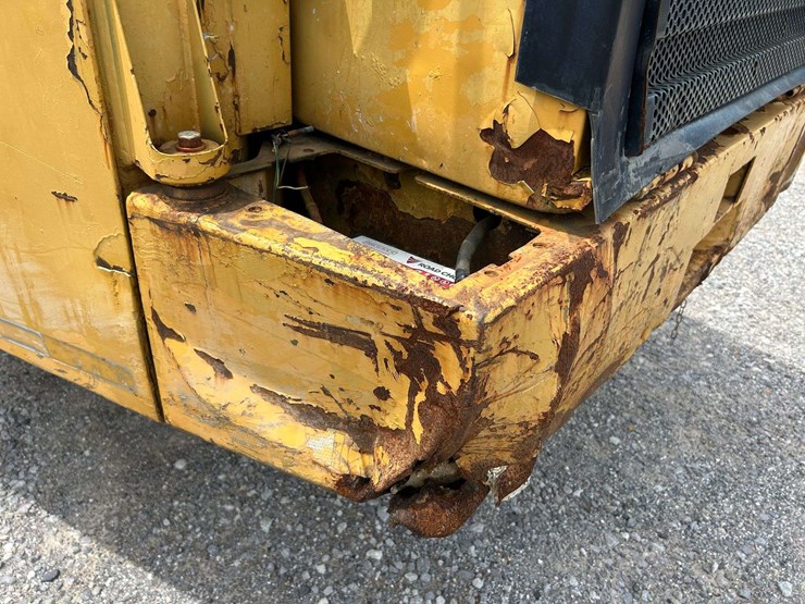 caterpillar-d250e-image-44