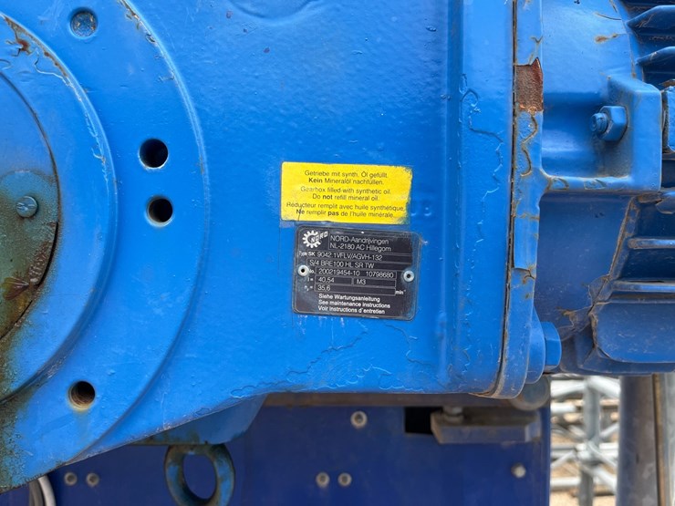#2766-•-hek-tpm1600sd-electric-mast-climbing-work-platform/material-hoist-image-15