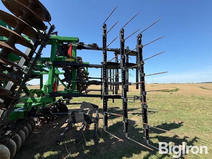 2016-john-deere-2623-image-20