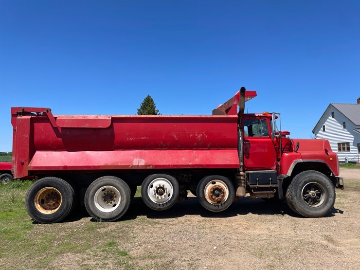 mack-dm688s-image-4