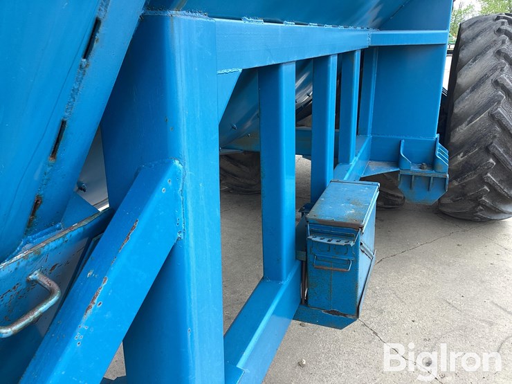 1984-kinze-1200-image-20