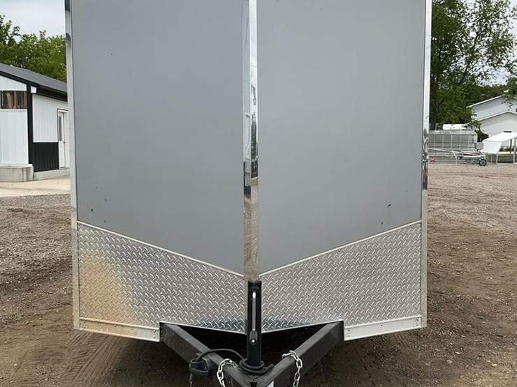 2024-haulin-31'-x-102"-image-8