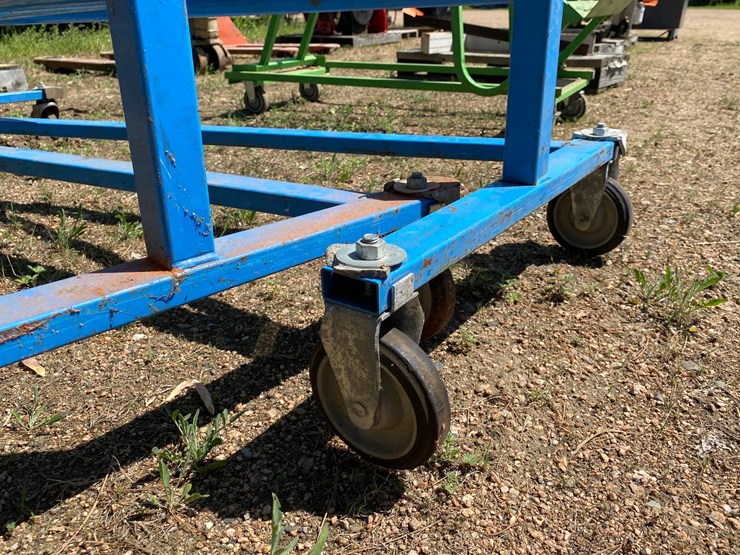 #7436-•-(2)-rolling-z-carts-(antigo,-wi)-image-8
