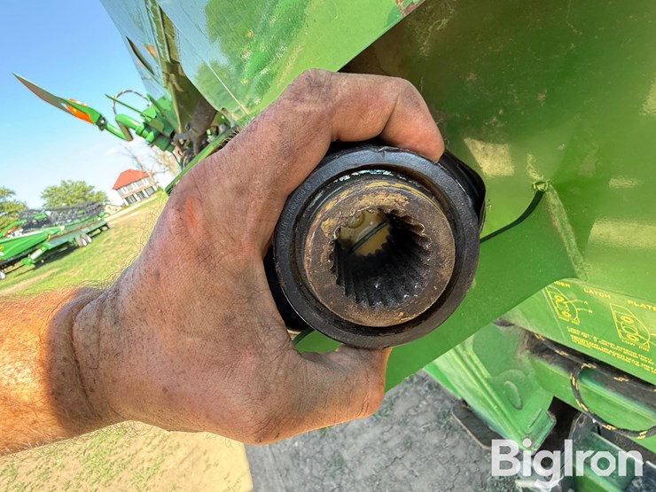 2016-john-deere-612fc-image-9