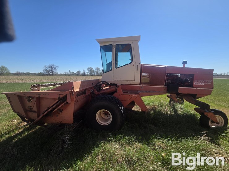 hesston-6600-image-8