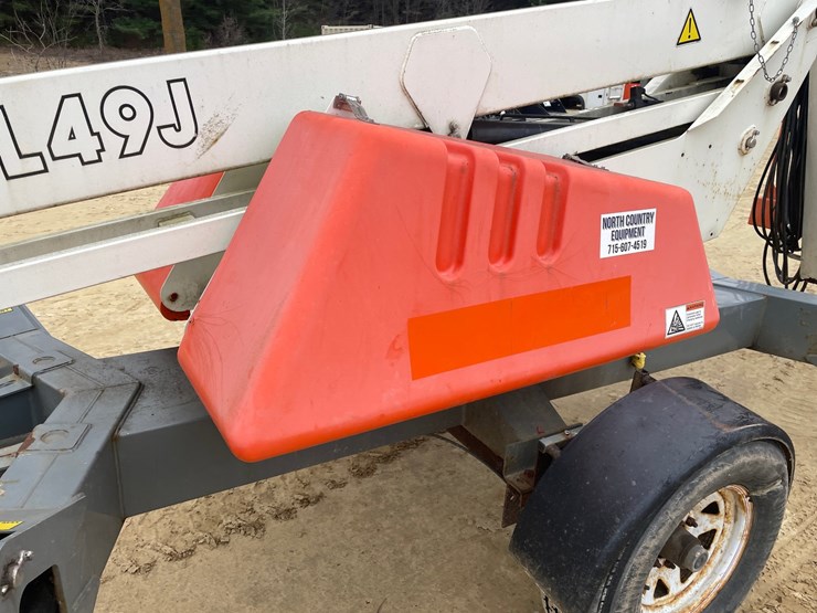 #300-•-(m-4)-2018-snorkel-tl49j-towable-boom-lift-image-8