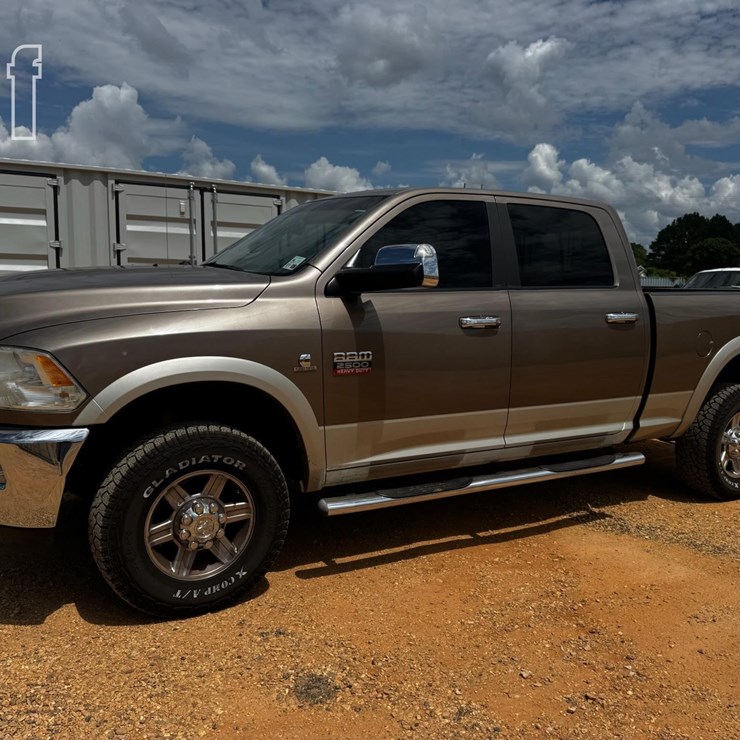 2010 DODGE 2500