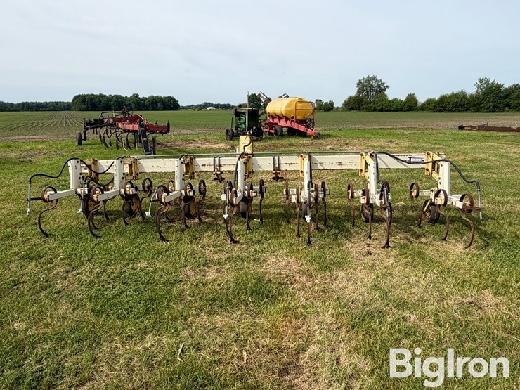 tebben-6-row-cultivator-image-6