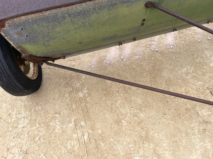 #2015-•-antique-john-deere-lime-spreader-image-16