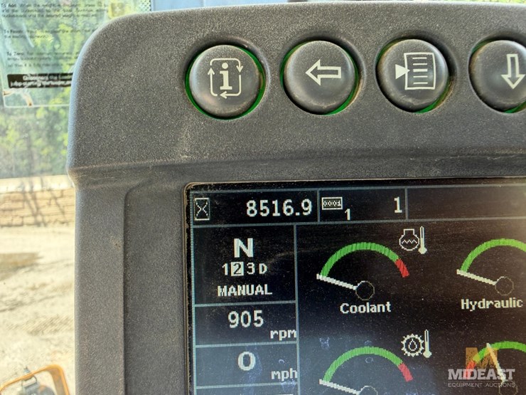 deere-724k-image-21