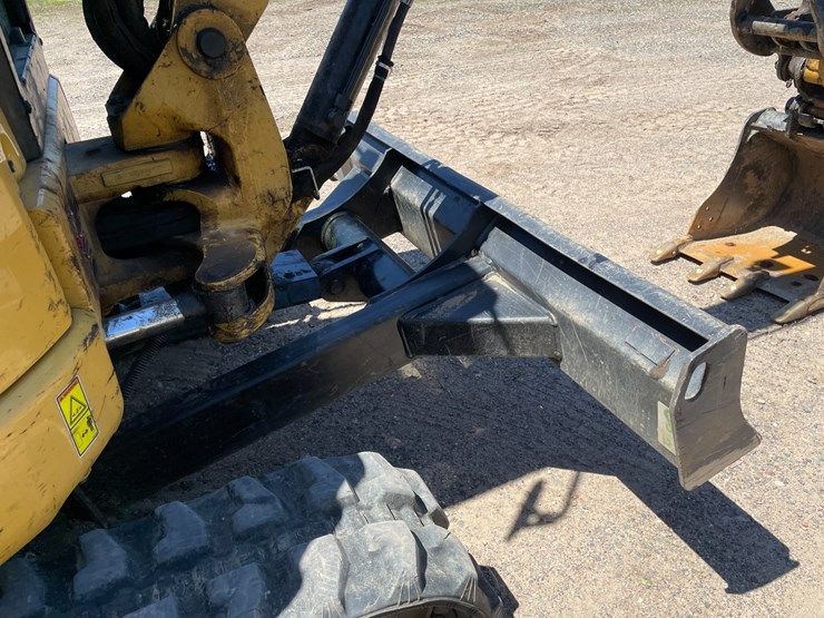caterpillar-303.5e2-cr-image-43