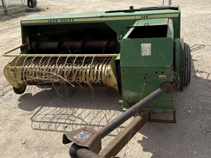 john-deere-346-image-1