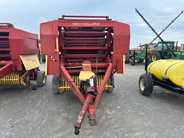 new-holland-848-image-2