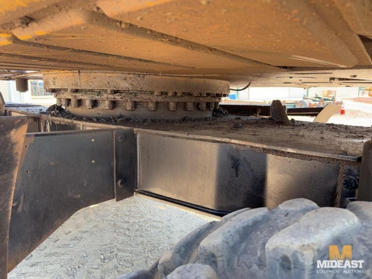 2003-caterpillar-m318c-image-17