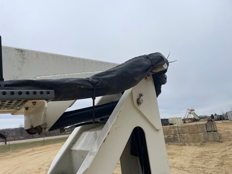 #300-•-(m-4)-2018-snorkel-tl49j-towable-boom-lift-image-17
