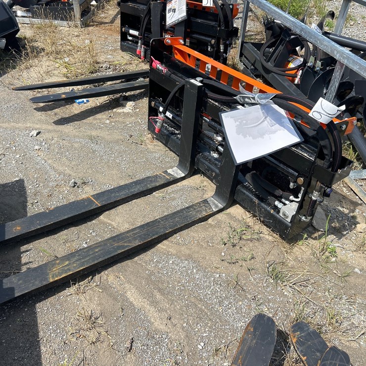 #56 • 48” HYDRAULIC SKID STEER PALLET FORKS