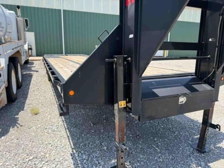 2019-big-tex-gn-trailer-image-21
