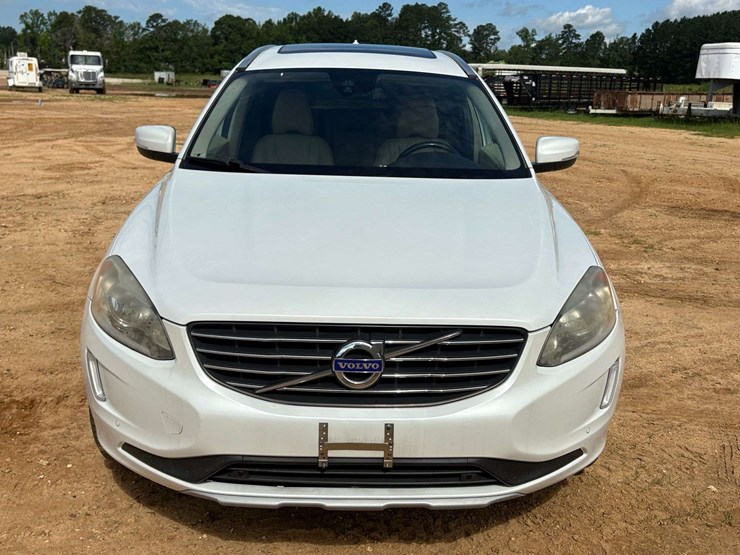 2016-volvo-xc60-image-5