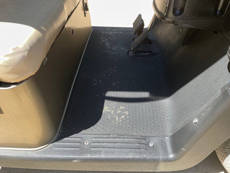 #603-•-2021-ez-go-rxv-electric-golf-cart-image-21