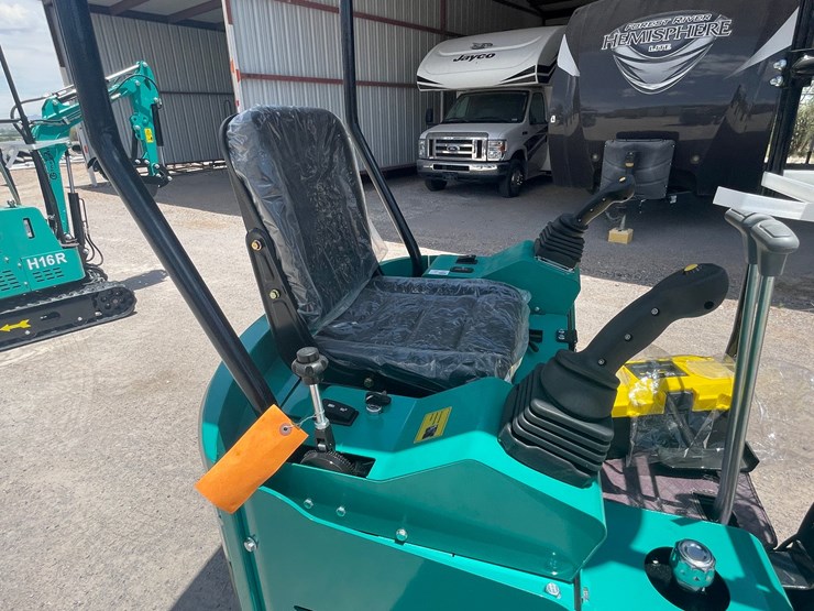 #2656-•-unused-cfg-mini-excavator-image-31