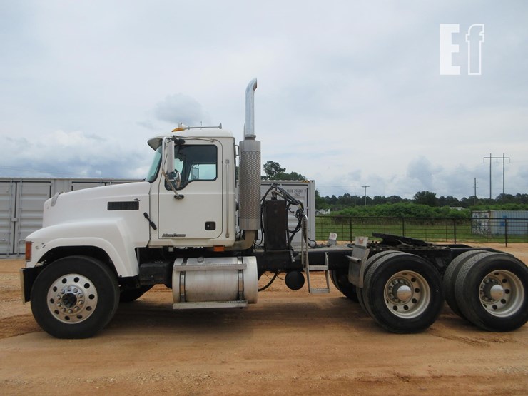 2005-mack-ch600-image-2