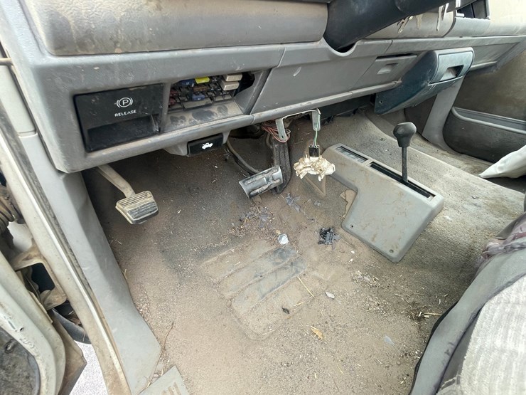 1992-chevrolet-k2500-image-35