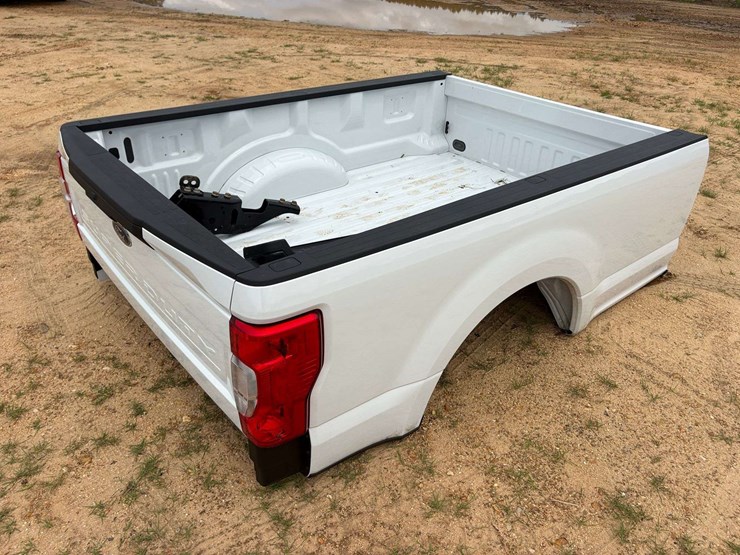 2021-ford-f250-image-3