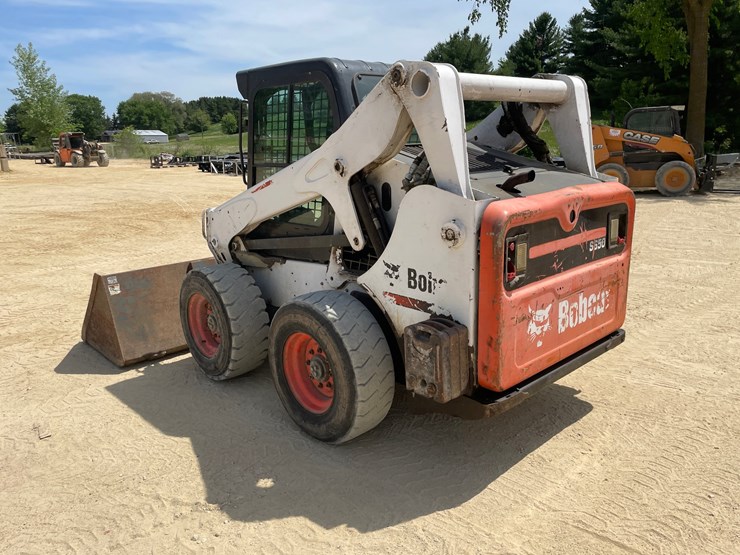 2013-bobcat-s650-image-7