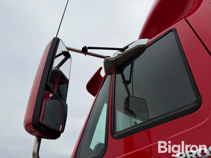 2010-international-prostar-image-13