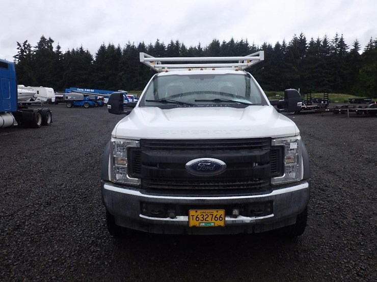 2018-ford-f450-sd-image-2