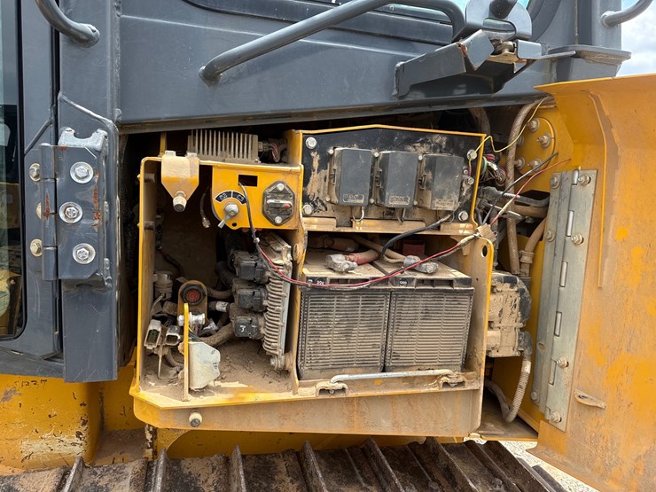 deere-650k-xlt-image-20