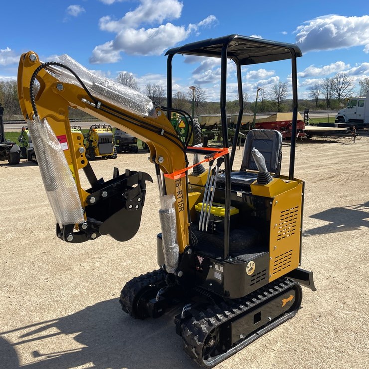 #1102 • New ATS-RT15R Mini Excavator