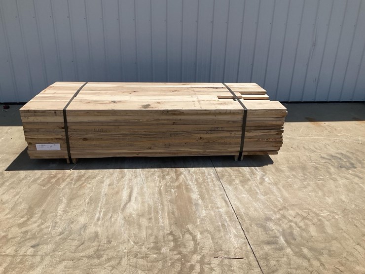 #4126-•-bundle-of-rustic-wormy-maple-lumber-image-1